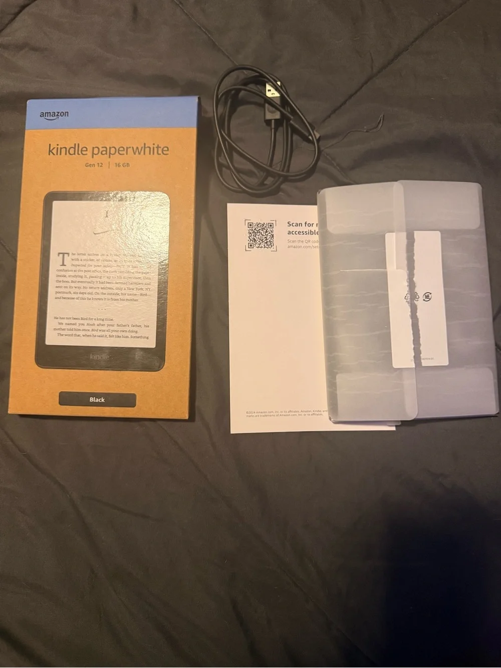 Amazon Kindle Paperwhite Bundle in Black and Brown